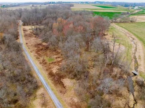 Pigeon Run Avenue Sw, Navarre, OH 44662