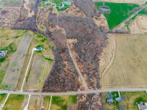 Pigeon Run Avenue Sw, Navarre, OH 44662
