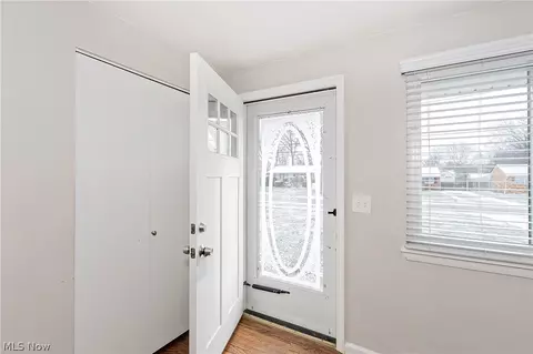 Entry Way - 550 Augdon Dr, Elyria, OH 44035 photo 1 of 2