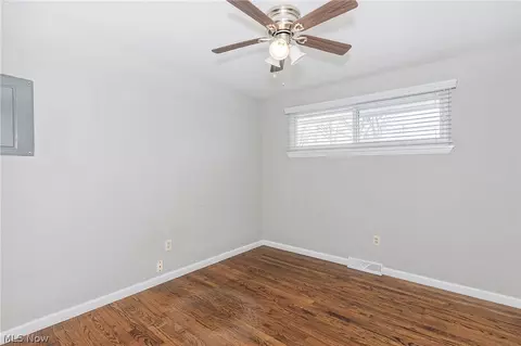 Bedroom - 550 Augdon Dr, Elyria, OH 44035 photo 4 of 8