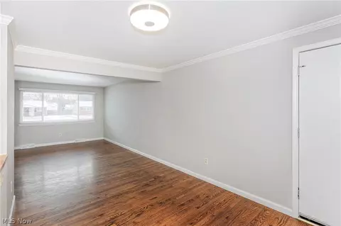 Living - 550 Augdon Dr, Elyria, OH 44035 photo 7 of 7