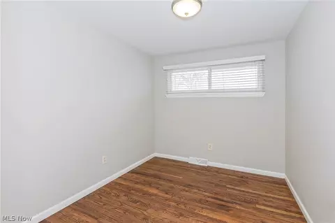 Bedroom - 550 Augdon Dr, Elyria, OH 44035 photo 7 of 8