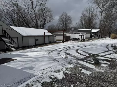 1662 Turkeyfoot Lake Rd, Coventry, OH 44203