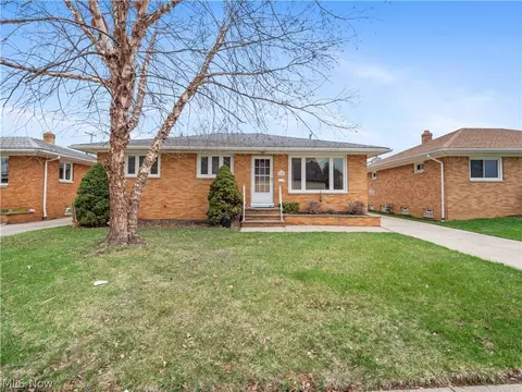 3406 Marioncliff Dr, Parma, OH 44134