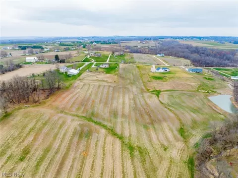 Pigeon Run Avenue Sw, Navarre, OH 44662