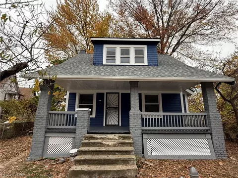 1140 E 144 St, Cleveland, OH 44110