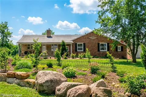 11390 Rainbow Hwy, West Salem, OH 44287