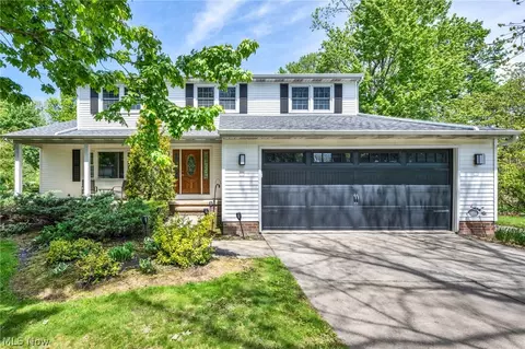 9533 Catalpa Cir, Mentor, OH 44060