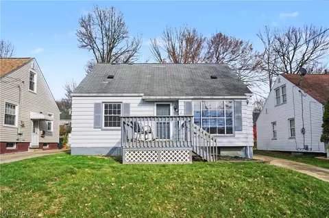 1623 Sunset Ave, Akron, OH 44301