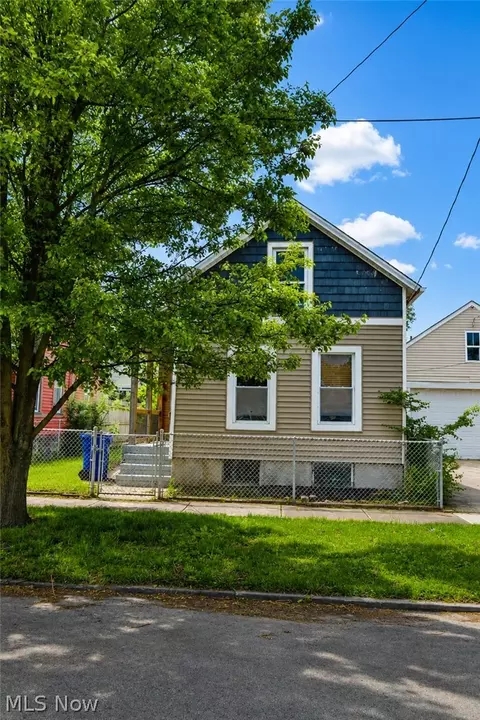 3410 Hancock Ave, Cleveland, OH 44113
