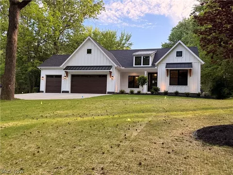23425 Bryden Rd, Shaker Heights, OH 44122