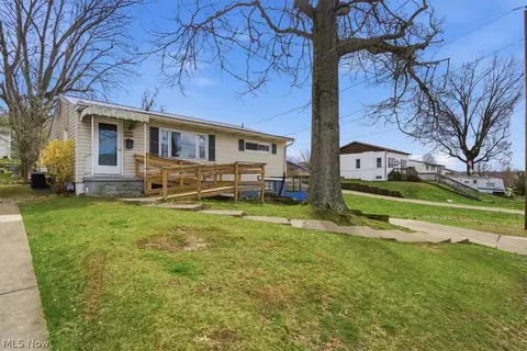 4406 Jefferson St, Parkersburg, WV 26104