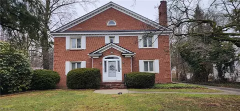 1236 Robbins Ave, Niles, OH 44446