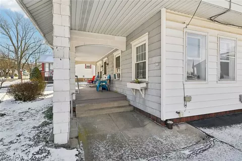 Exterior - 123 Melrose Ave, Boardman, OH 44512 photo 1 of 7