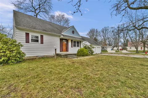 832 Harold St, Kent, OH 44240