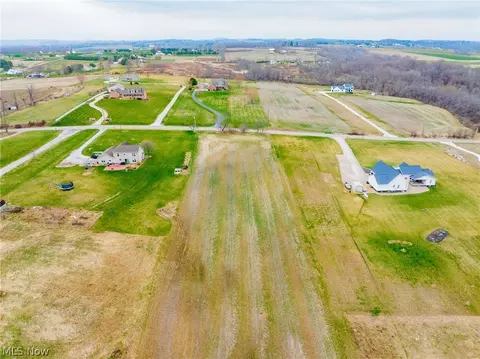 Pigeon Run Avenue Sw, Navarre, OH 44662