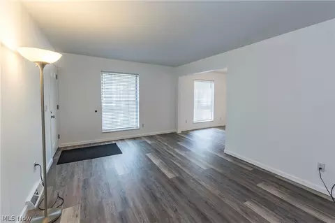 Living - 2796 Mull Ave #E, Copley, OH 44321 photo 2 of 4