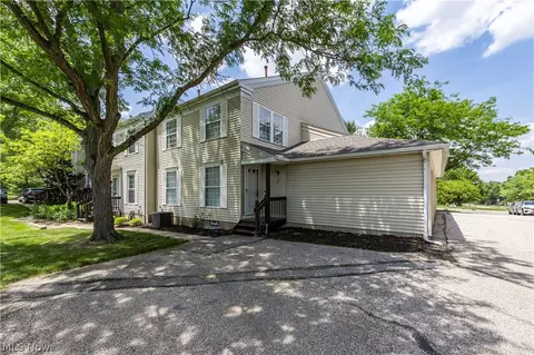 2796 Mull Ave #E, Copley, OH 44321 photo 3
