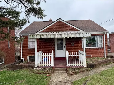 2410 Sunset Blvd, Steubenville, OH 43952