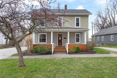 423 W Main St, Dalton, OH 44618