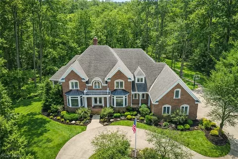 3526 Crawford Dr, Richfield, OH 44286