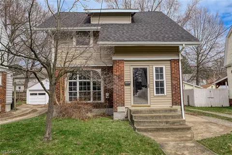 1603 Hampton Rd, Akron, OH 44305
