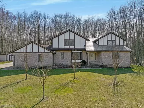 13015 Pearl Rd, Chardon, OH 44024