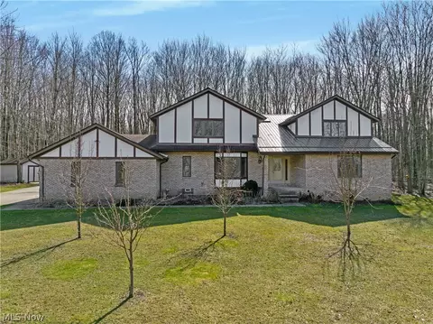 13015 Pearl Rd, Chardon, OH 44024