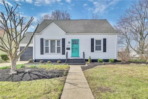 883 Bonnie Brae Ave NE, Warren, OH 44483