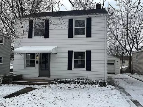 1570 Oakwood Ave, Akron, OH 44301