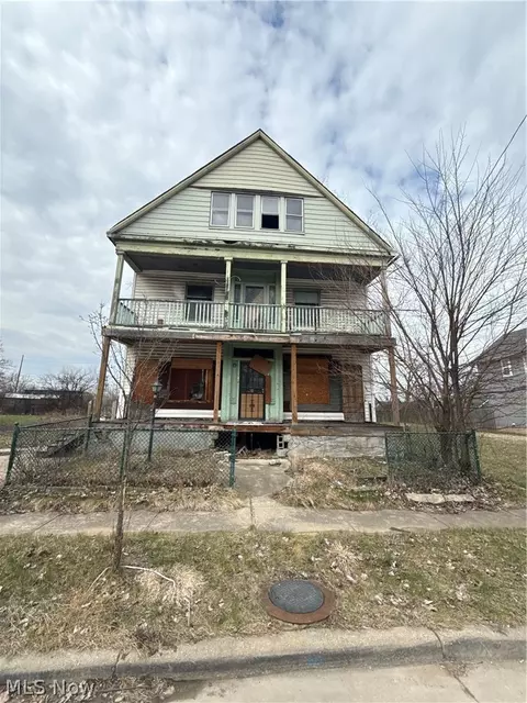 2182 E 68th St, Cleveland, OH 44103