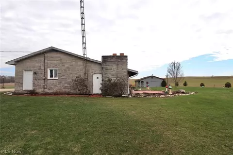Exterior - 11086 Eby Rd, Sterling, OH 44276 photo 4 of 5