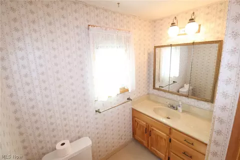 Bath - 11086 Eby Rd, Sterling, OH 44276 photo 3 of 3