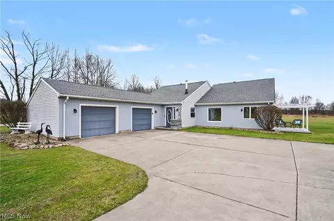 14223 N Palmyra Rd, North Jackson, OH 44451