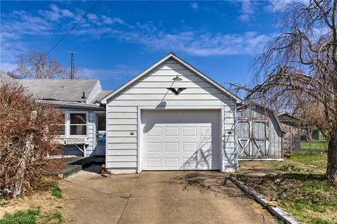 334 W 4th St, Dover, OH 44622 photo 19