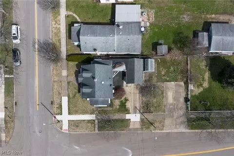 334 W 4th St, Dover, OH 44622 photo 25