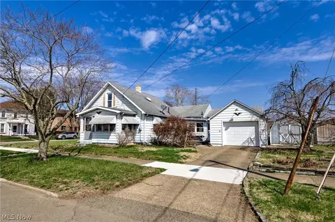 334 W 4th St, Dover, OH 44622 photo 14