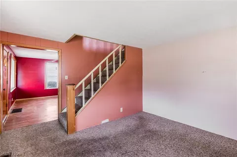 334 W 4th St, Dover, OH 44622 photo 8
