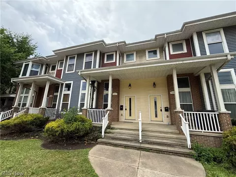 1454 E 105th St, Cleveland, OH 44106