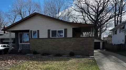 983 E 179 St, Cleveland, OH 44119