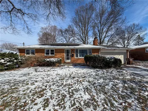 778 Edenridge Dr, Boardman, OH 44512