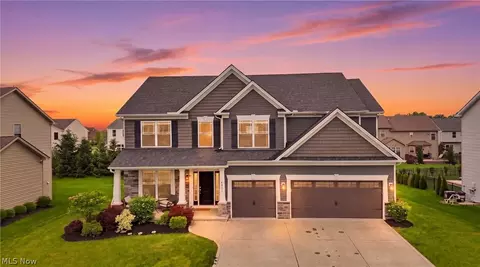 4801 Stag Thicket Ln, Brunswick, OH 44212