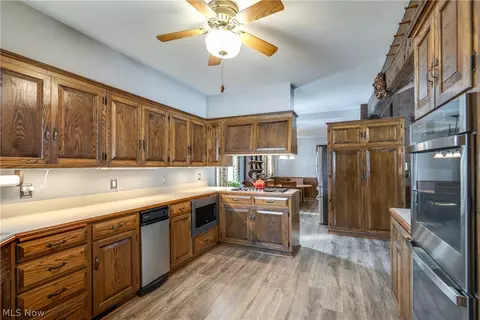 201 E 12th St, Dover, OH 44622 photo 22
