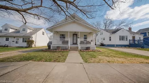 431 Myrtle St, Ravenna, OH 44266