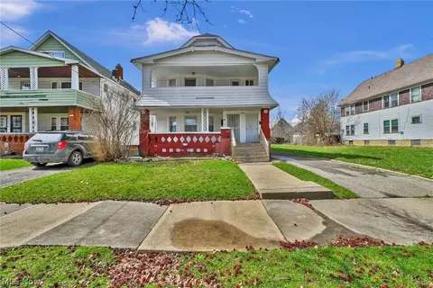 3652 E 153rd St, Cleveland, OH 44120