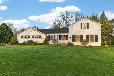 14838 Country Club Ln, Salem, OH 44460