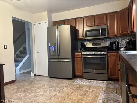 Kitchen - 236 Northfield Dr, Elyria, OH 44035 photo 1 of 1