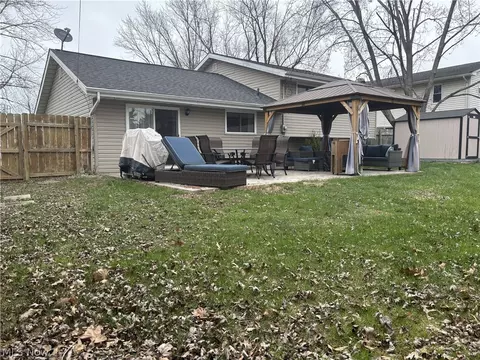 Exterior - 236 Northfield Dr, Elyria, OH 44035 photo 2 of 5