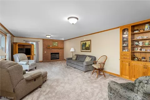 Living - 10909 Ruby, Cambridge, OH 43725 photo 3 of 3
