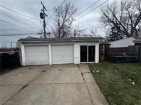 6814-6816 Bradley Ave, Parma, OH 44129 photo 8